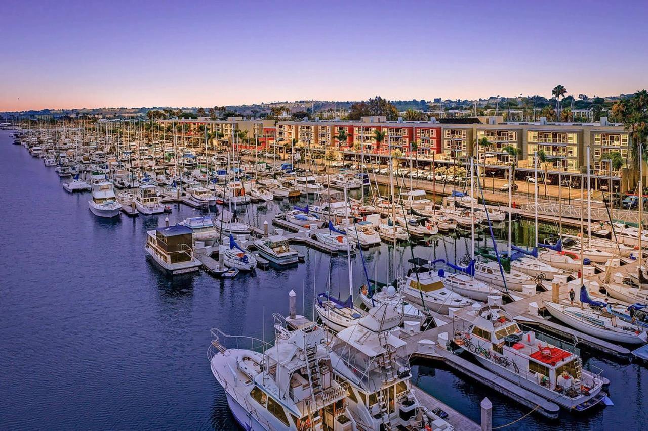 Courtyard By Marriott Marina Del Rey Hotel Los Angeles Exterior photo